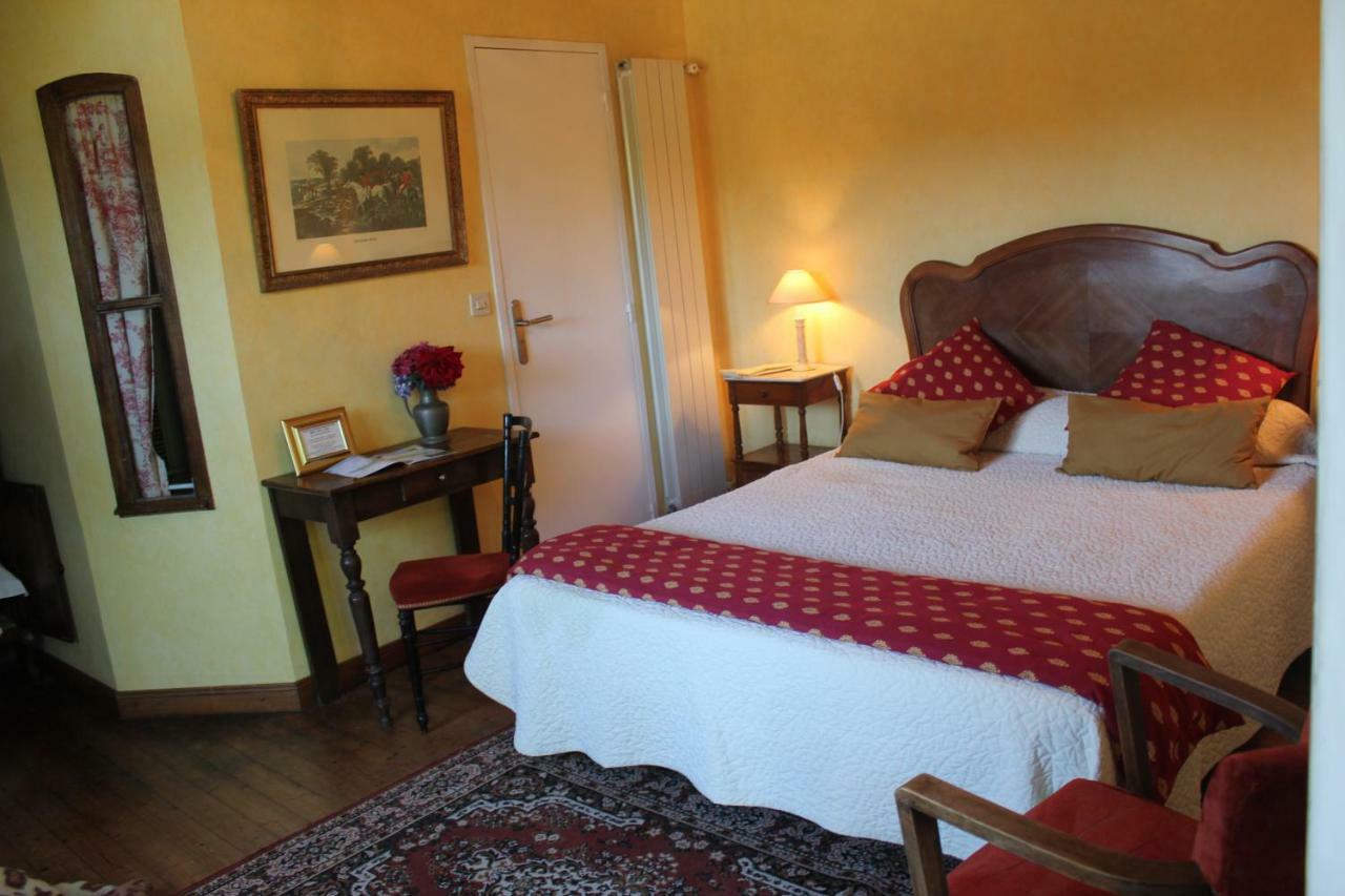 Manoir De Kerliviry Bed & Breakfast Cleder Bagian luar foto