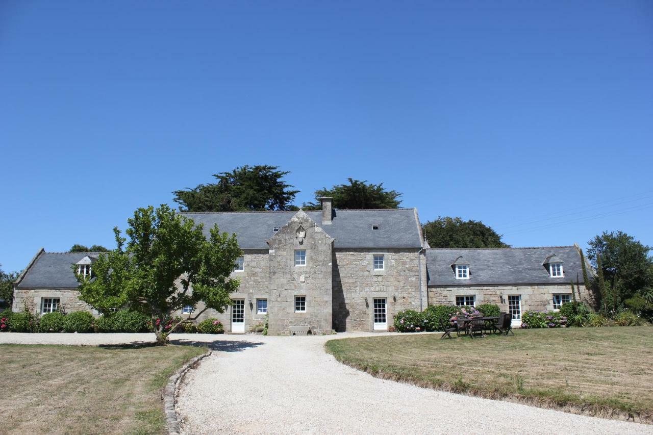 Manoir De Kerliviry Bed & Breakfast Cleder Bagian luar foto